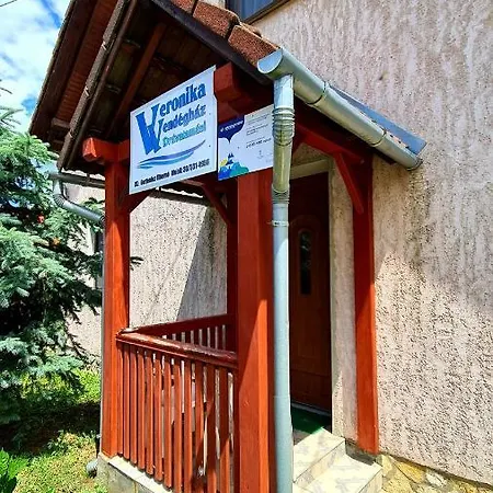 Veronika Pensionat Dravatamasi